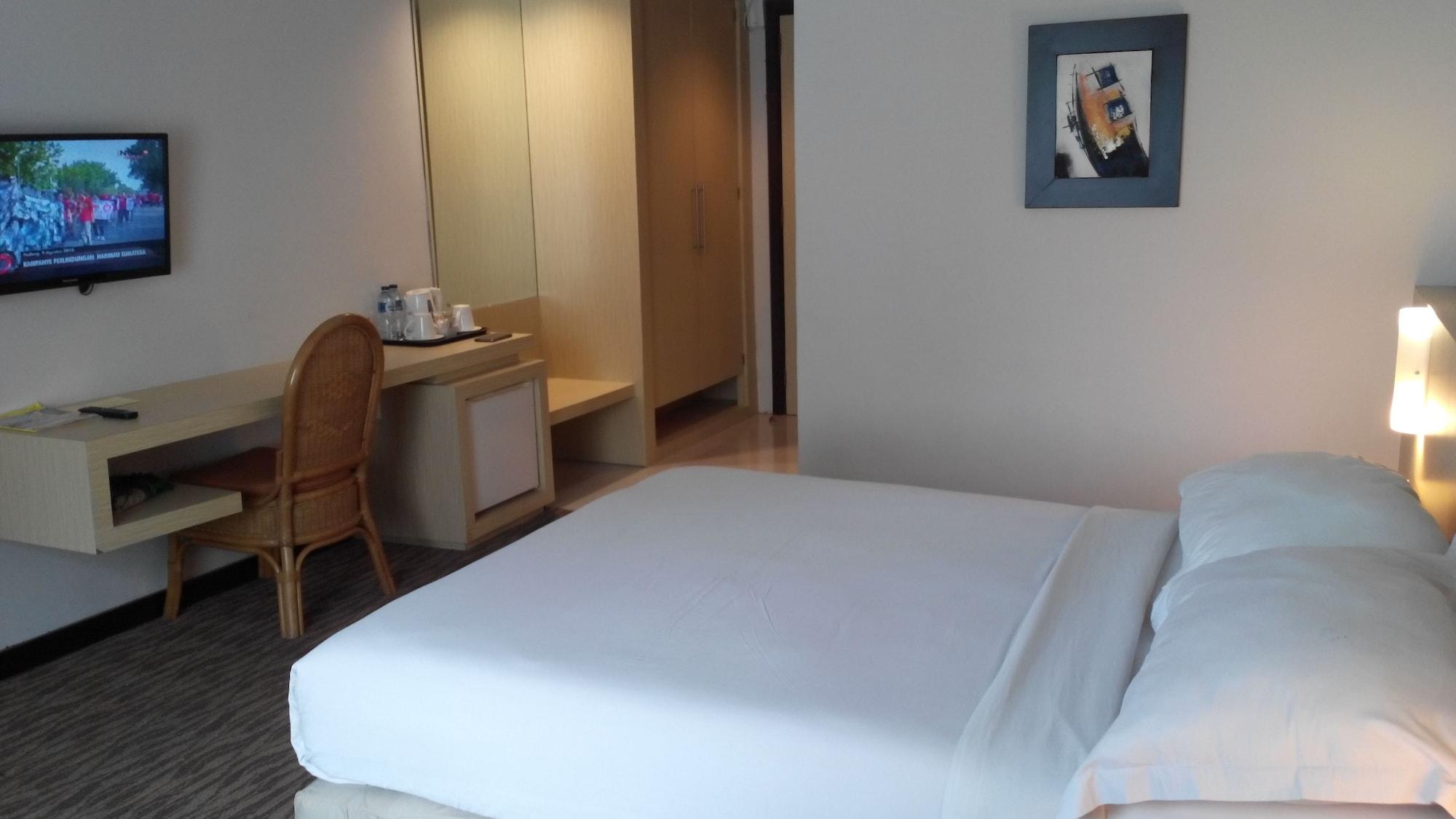 Hotel Pangeran City Padang (Sumatra) Exterior foto